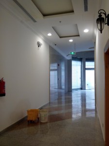 Heej het regent binnen in kantoor!!